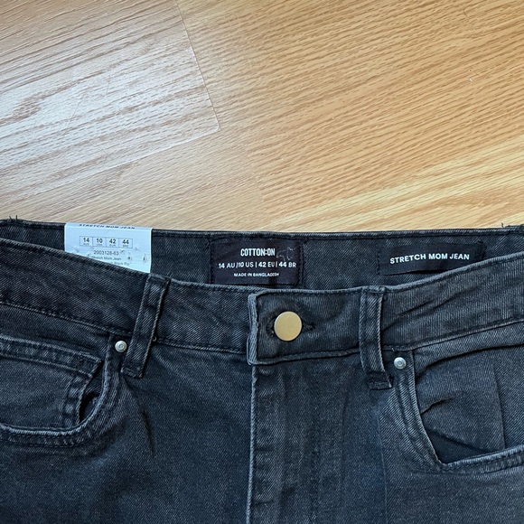 Black Cotton On Mom Jeans - Picture 3 of 3